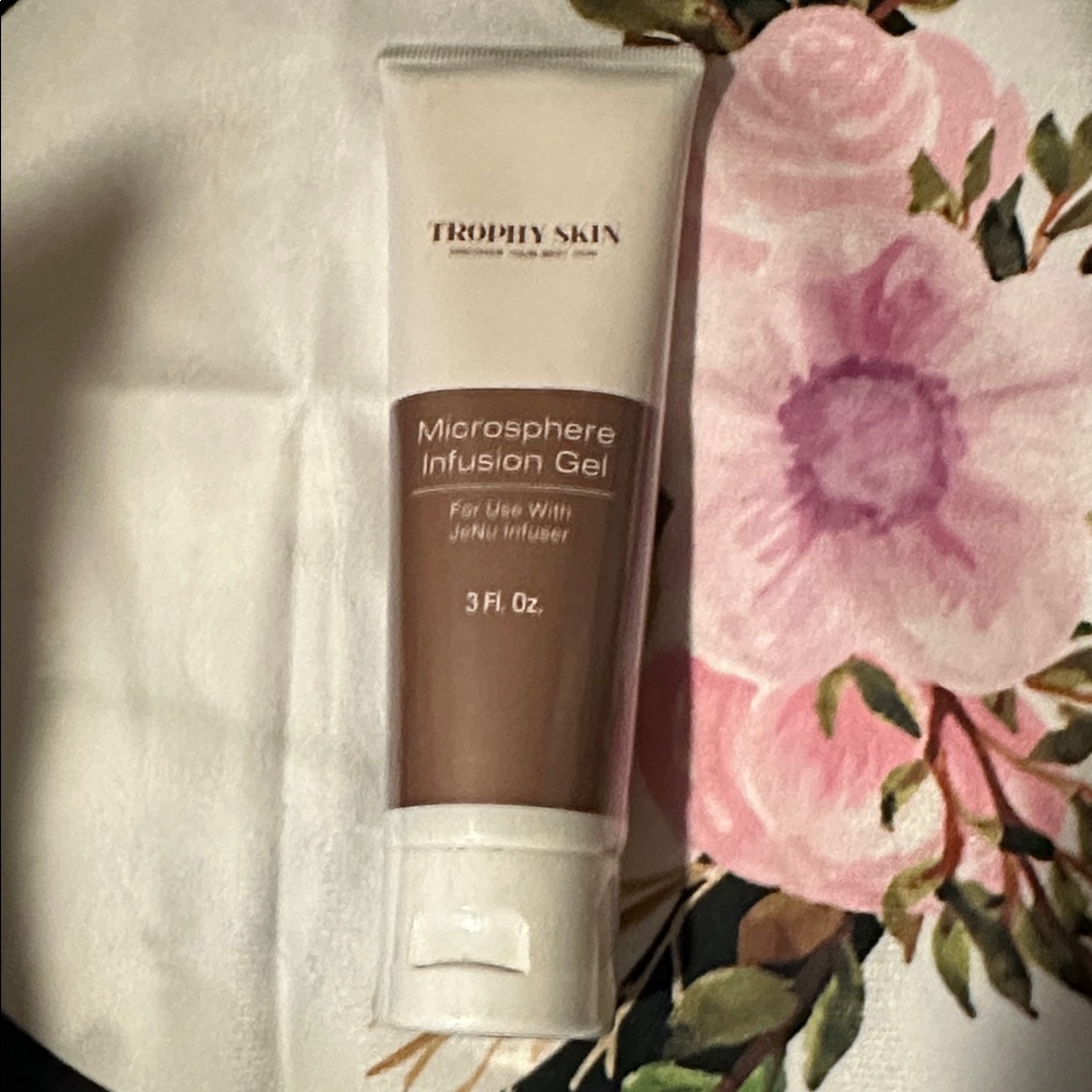 Trophy Skin Microsphere Infusion Gel only one 3 fl. oz